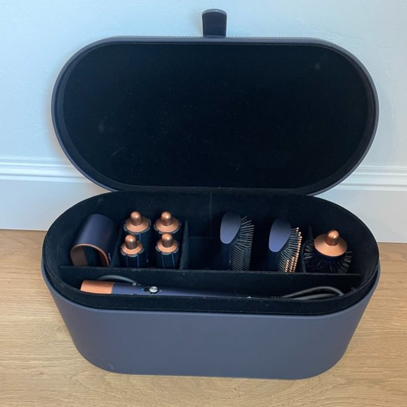 Dyson Airwrap Complete - Picture 4 of 4